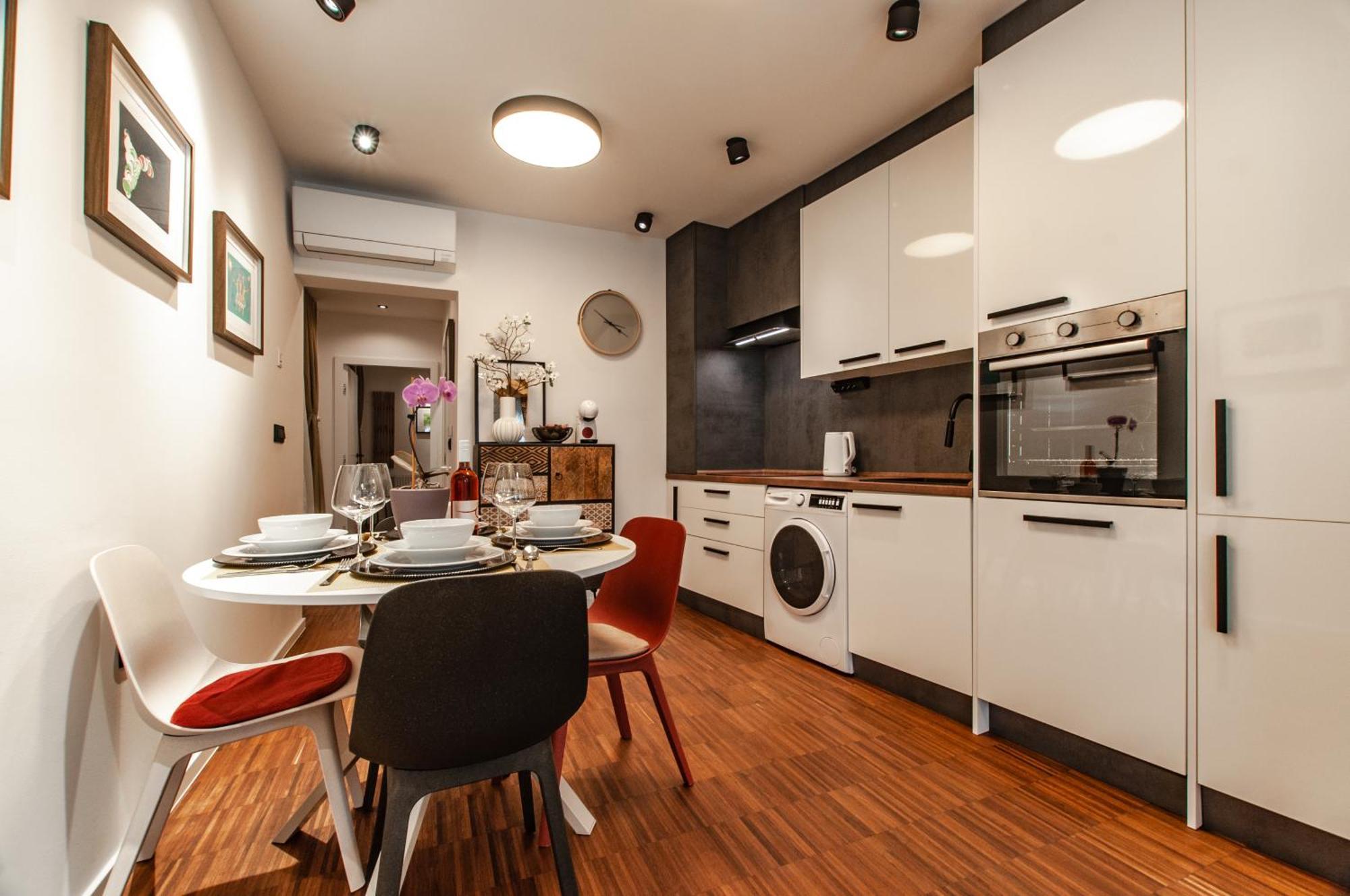 Six In The City Apartment, 卢布尔雅那 外观 照片